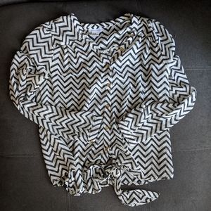 Patterned long sleeve shirt size M